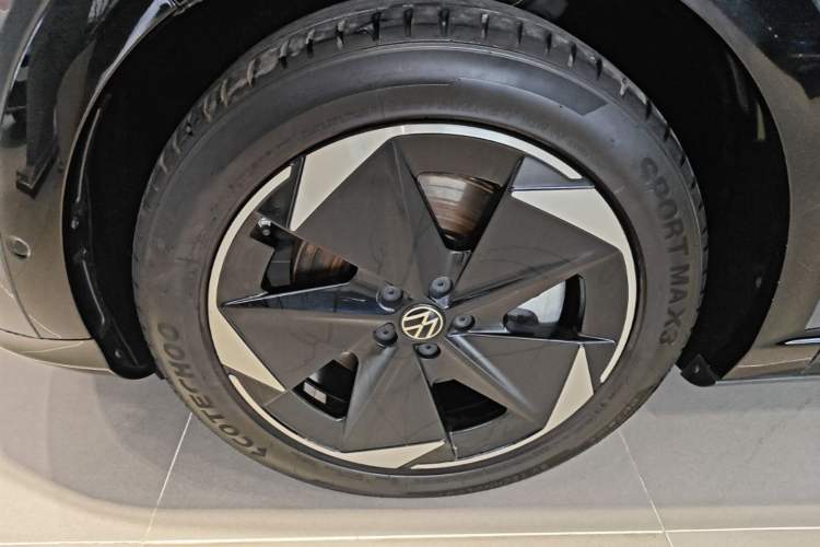 Used Volkswagen ID.UNYX 2024 Ultra Long-Range Version Left Front Wheel Hub