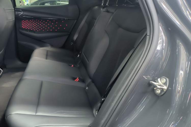 Used Volkswagen ID.UNYX 2024 Ultra Long-Range Version Left Rear Seat