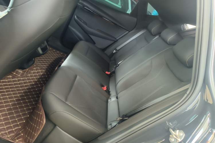 Used Volkswagen ID.UNYX 2024 Revised Pro Long-Range Version Left Rear Seat