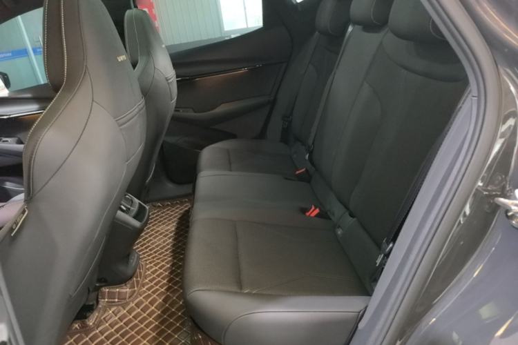 Used Volkswagen ID.UNYX 2024 Revised Pro Long-Range Version Left Rear Seat