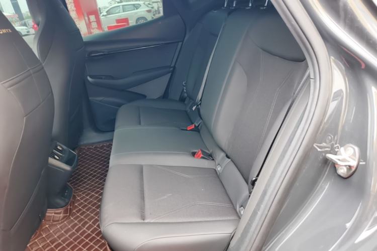 Used Volkswagen ID.UNYX 2024 Revised Pro Long-Range Version Left Rear Seat