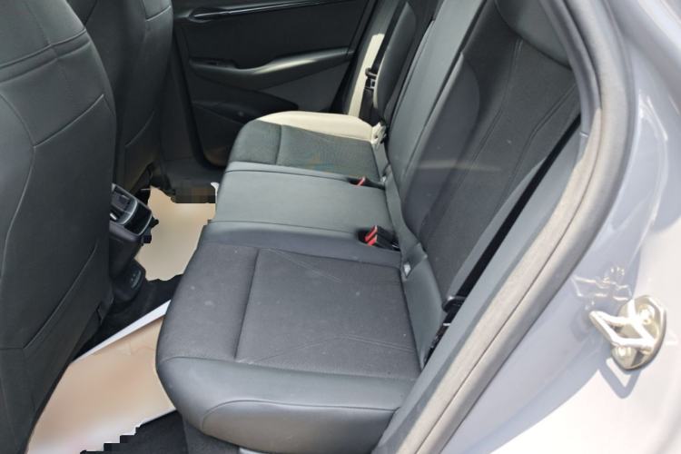 Used Volkswagen ID.UNYX 2024 Revised Pro Long-Range Version Left Rear Seat