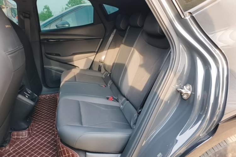 Used Volkswagen ID.UNYX 2024 Revised Pro Long-Range Version Left Rear Seat