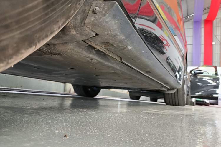 Used Volkswagen ID.UNYX 2024 Revised Ultra Long-Range Version Left Side Sill