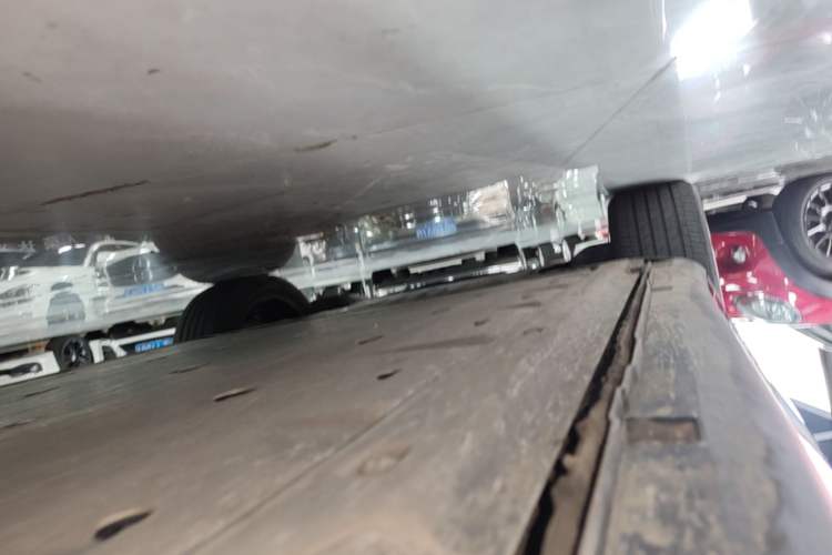 Used Volkswagen ID.UNYX 2024 Revised Ultra Long-Range Version Left Side Sill