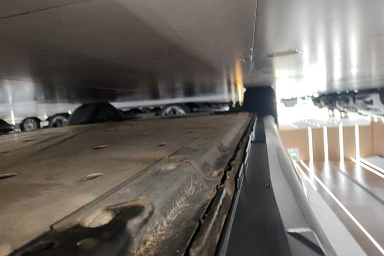 Used Volkswagen ID.UNYX 2024 Revised Ultra Long-Range Version Left Side Sill