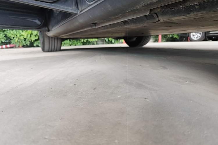 Used Volkswagen ID.UNYX 2024 Revised Ultra Long-Range Version Left Side Sill