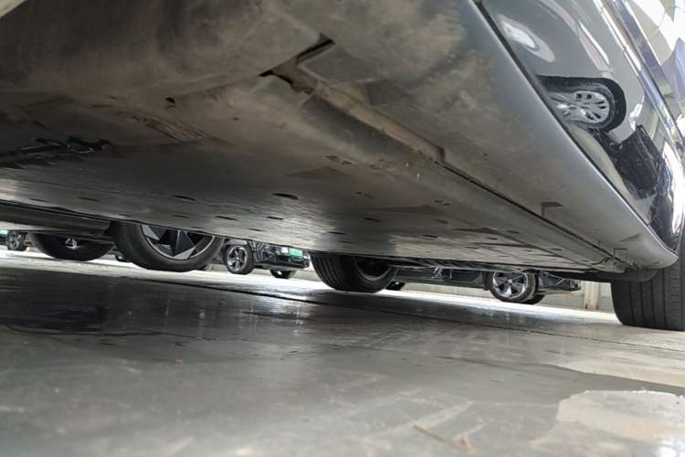Used Volkswagen ID.UNYX 2024 Revised Ultra Long-Range Version Left Side Sill