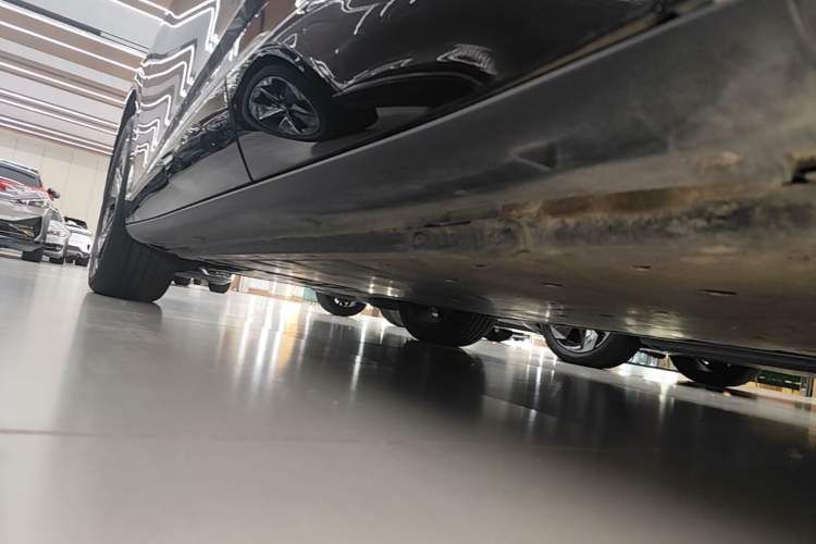 Used Volkswagen ID.UNYX 2024 Revised Ultra Long-Range Version Left Side Sill