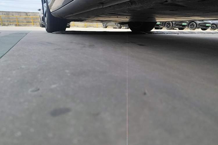 Used Volkswagen ID.UNYX 2024 Revised Ultra Long-Range Version Left Side Sill