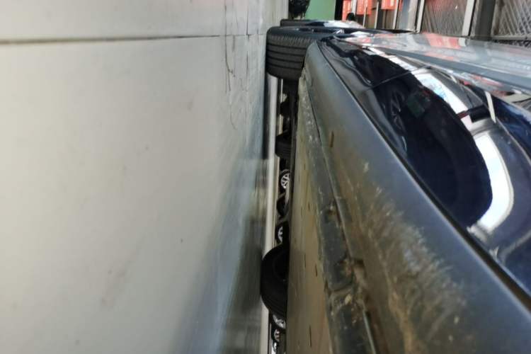 Used Volkswagen ID.UNYX 2024 Ultra Long-Range Version Left Side Sill