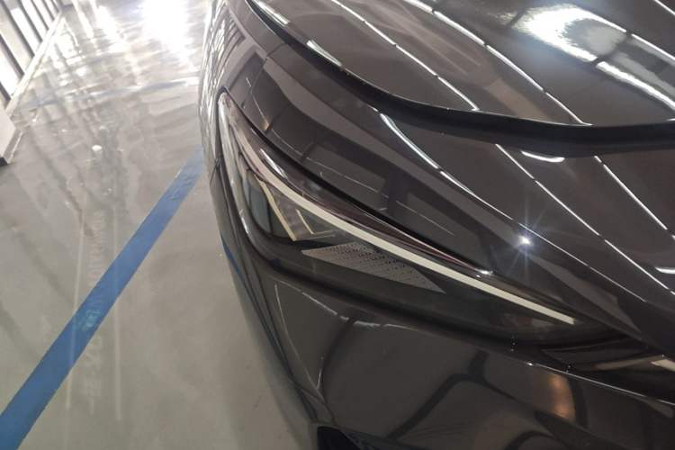 Used Volkswagen ID.UNYX 2024 Ultra Long-Range Version Right Front Headlight
