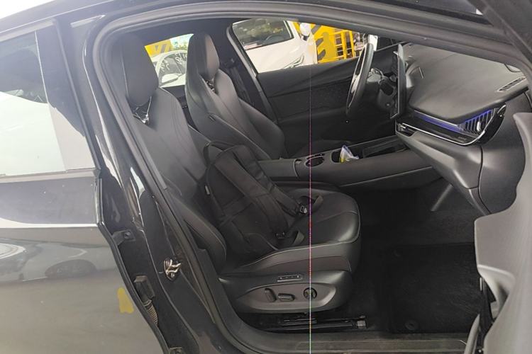 Used Volkswagen ID.UNYX 2024 Revised Ultra Long-Range Version Right Front Seat