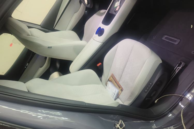 Used Volkswagen ID.UNYX 2024 Revised Version Max High-Performance Edition Right Front Seat