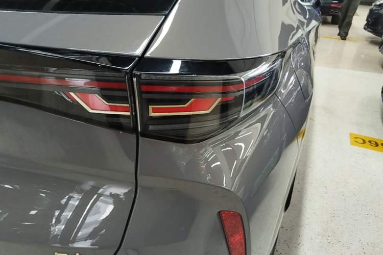 Used Volkswagen ID.UNYX 2024 Ultra Long-Range Version Right Rear Taillight