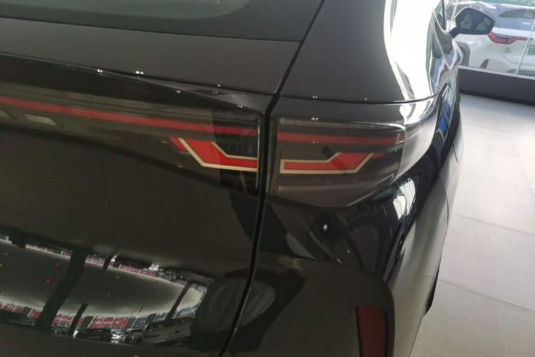 Used Volkswagen ID.UNYX 2024 Ultra Long-Range Version Right Rear Taillight