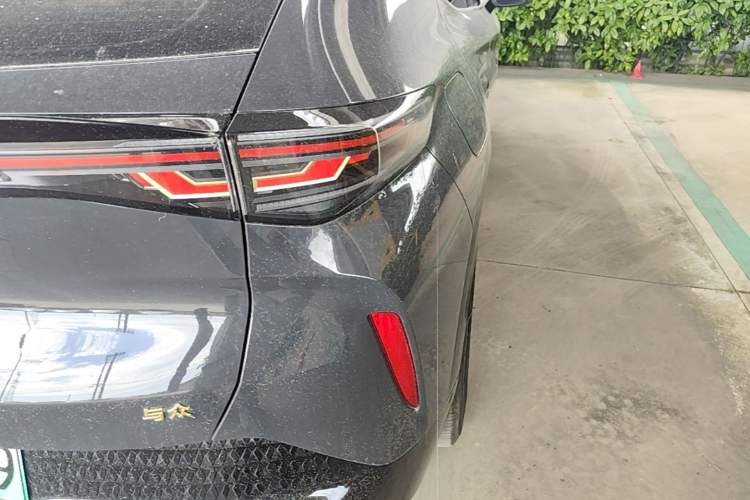 Used Volkswagen ID.UNYX 2024 Revised Ultra Long-Range Version Right Rear Taillight