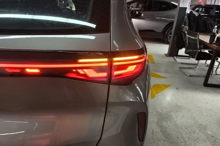 Used Volkswagen ID.UNYX 2024 Revised Ultra Long-Range Version Right Rear Taillight