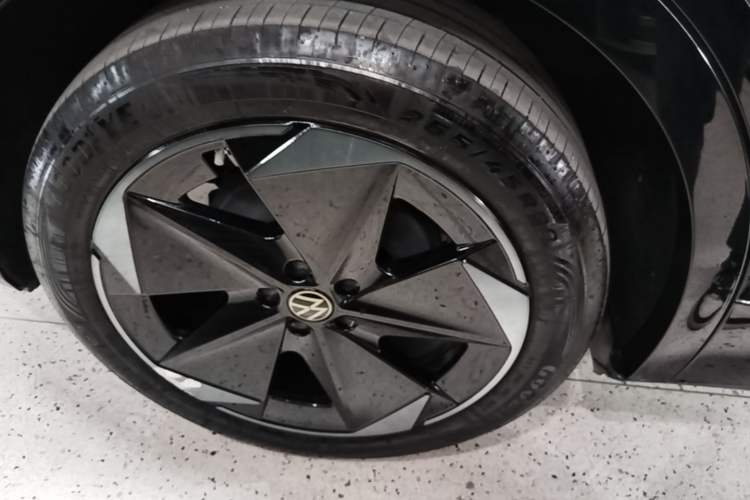 Used Volkswagen ID.UNYX 2024 Ultra Long-Range Version Right Rear Wheel Hub