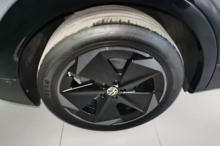 Used Volkswagen ID.UNYX 2024 Pro Long-Range Version Right Rear Wheel Hub