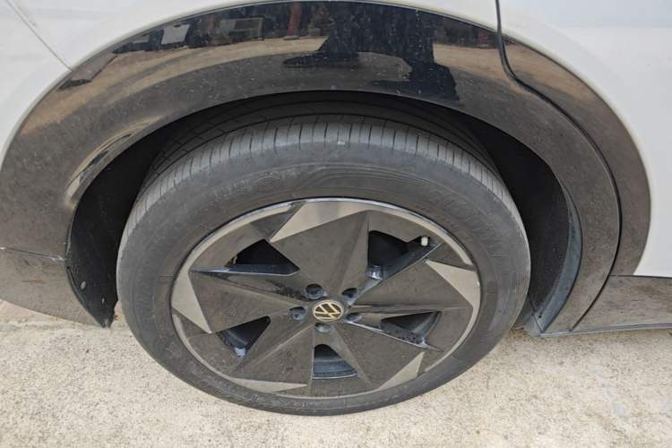 Used Volkswagen ID.UNYX 2024 Revised Pro Long-Range Version Right Rear Wheel Hub