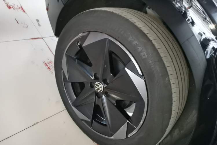 Used Volkswagen ID.UNYX 2024 Ultra Long-Range Version Right Rear Wheel Hub