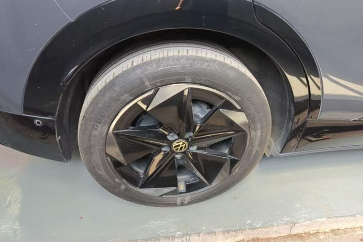 Used Volkswagen ID.UNYX 2024 Revised Ultra Long-Range Version Right Rear Wheel Hub