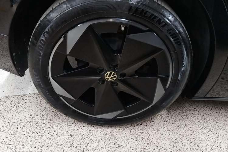 Used Volkswagen ID.UNYX 2024 Ultra Long-Range Version Right Rear Wheel Hub