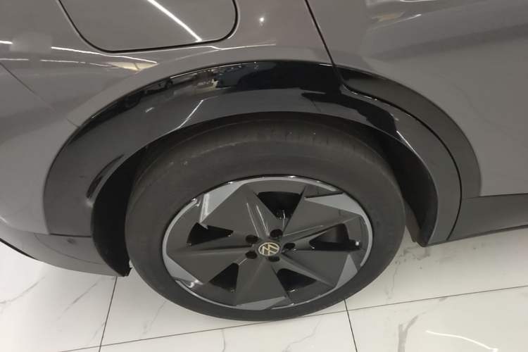 Used Volkswagen ID.UNYX 2024 Revised Pro Long-Range Version Right Rear Wheel Hub