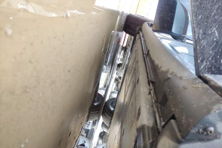 Used Volkswagen ID.UNYX 2024 Pro Long-Range Version Right Side Sill
