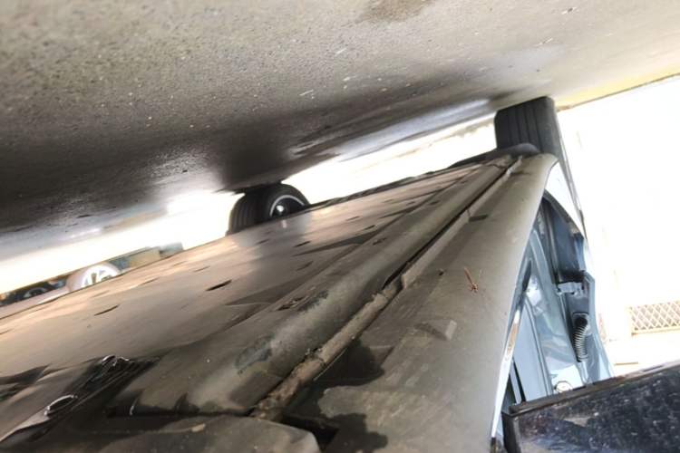 Used Volkswagen ID.UNYX 2024 Revised Pro Long-Range Version Right Side Sill