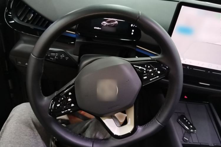 Used Volkswagen ID.UNYX 2024 Ultra Long-Range Version Steering Wheel
