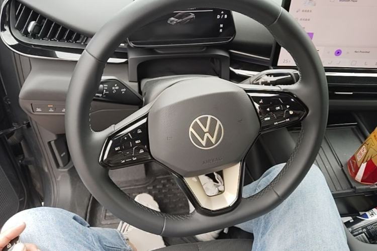 Used Volkswagen ID.UNYX 2024 Revised Pro Long-Range Version Steering Wheel