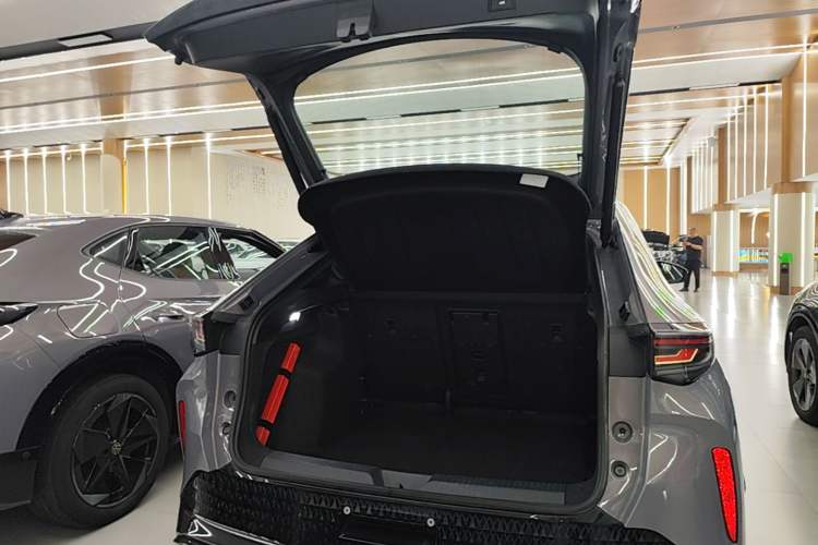 Used Volkswagen ID.UNYX 2024 Revised Ultra Long-Range Version Trunk