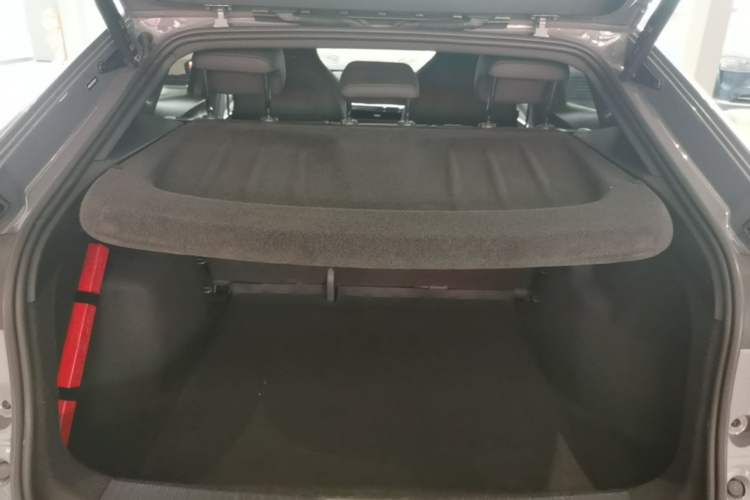 Used Volkswagen ID.UNYX 2024 Pro Long-Range Version Trunk