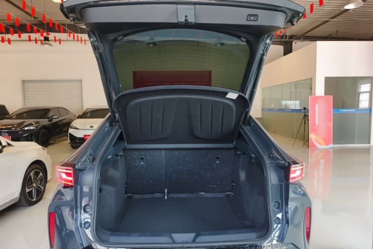 Used Volkswagen ID.UNYX 2024 Revised Pro Long-Range Version Trunk
