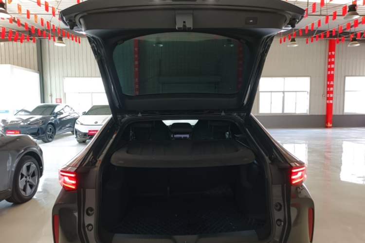 Used Volkswagen ID.UNYX 2024 Revised Pro Long-Range Version Trunk
