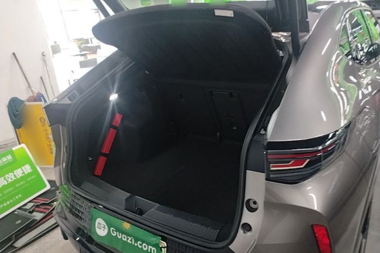Used Volkswagen ID.UNYX 2024 Ultra Long-Range Version Trunk