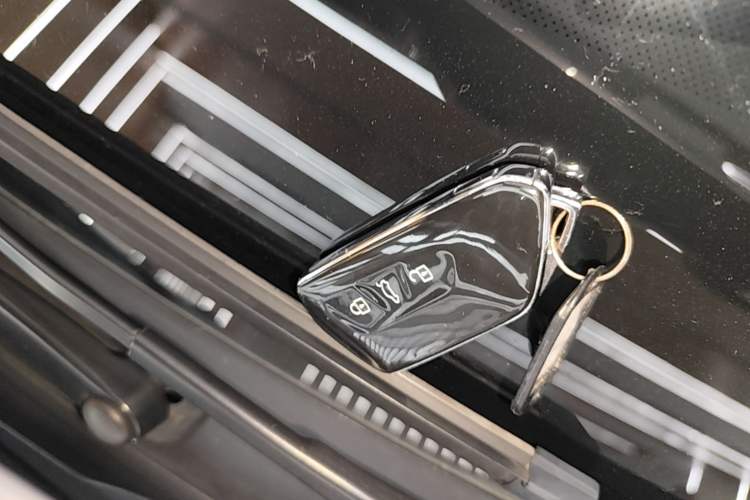 Used Volkswagen ID.UNYX 2024 Revised Ultra Long-Range Version Vehicle Key