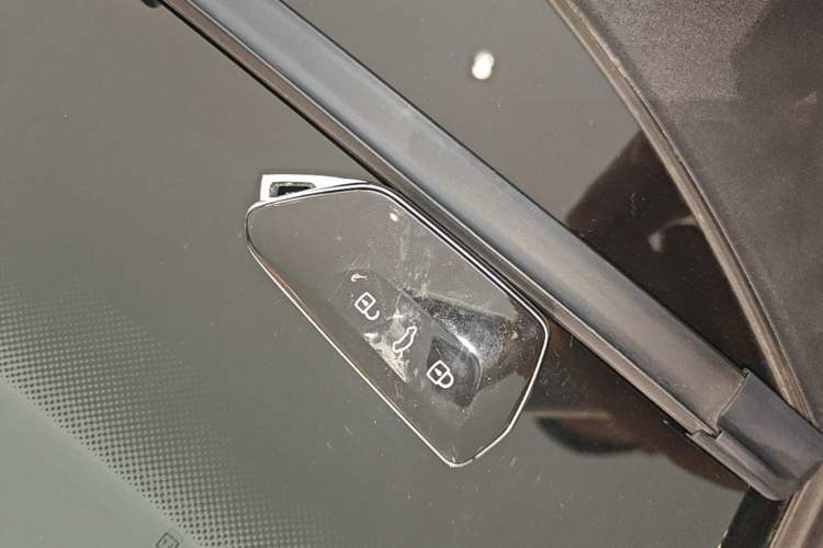 Used Volkswagen ID.UNYX 2024 Pro Long-Range Version Vehicle Key