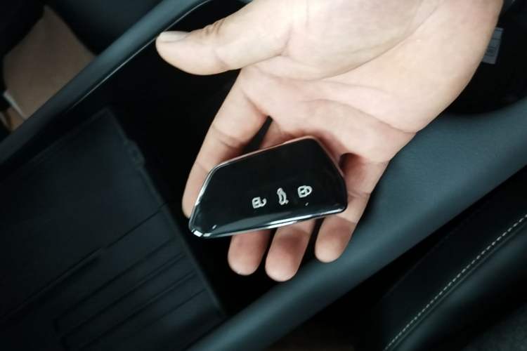 Used Volkswagen ID.UNYX 2024 Ultra Long-Range Version Vehicle Key