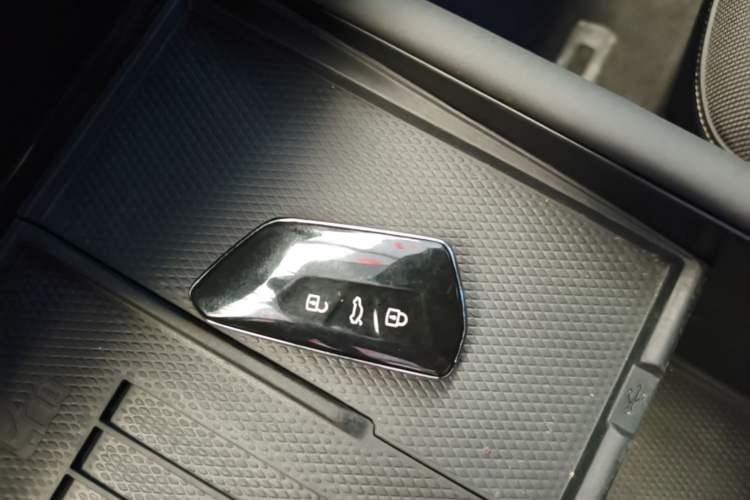 Used Volkswagen ID.UNYX 2024 Revised Pro Long-Range Version Vehicle Key