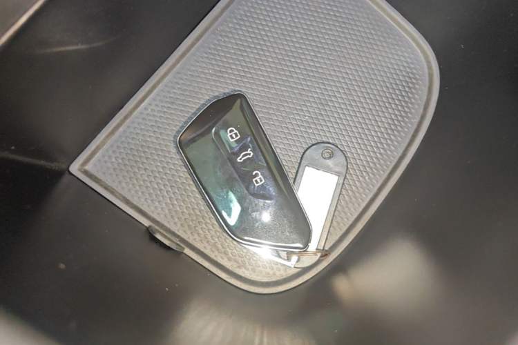 Used Volkswagen ID.UNYX 2024 Revised Ultra Long-Range Version Vehicle Key