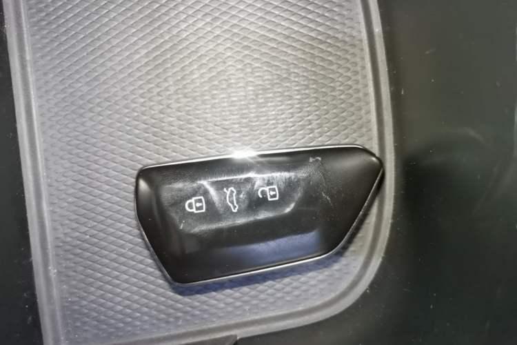 Used Volkswagen ID.UNYX 2024 Ultra Long-Range Version Vehicle Key