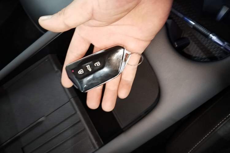 Used Volkswagen ID.UNYX 2024 Ultra Long-Range Version Vehicle Key