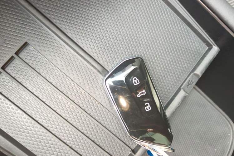 Used Volkswagen ID.UNYX 2024 Revised Pro Long-Range Version Vehicle Key