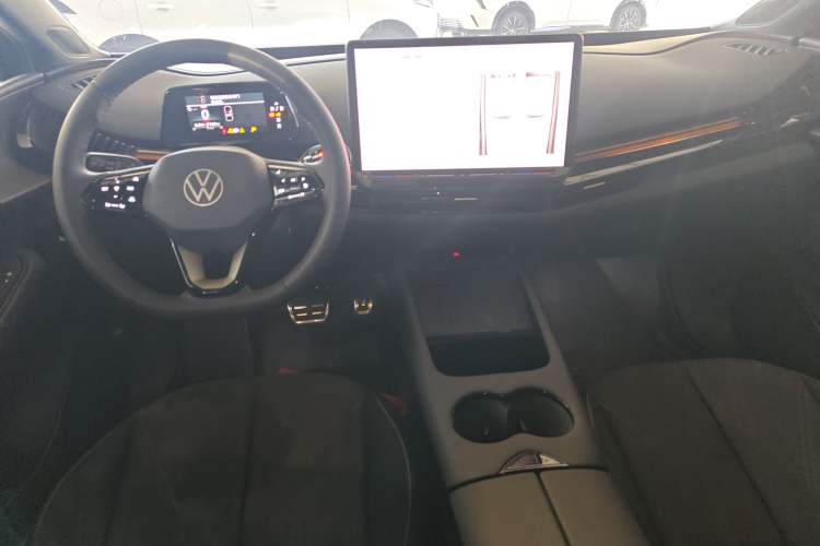 Used Volkswagen ID.UNYX 2024 Pro Long-Range Version Center Console