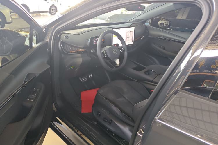 Used Volkswagen ID.UNYX 2024 Pro Long-Range Version Driver Seat