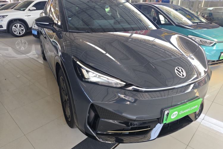 Used Volkswagen ID.UNYX 2024 Pro Long-Range Version Front Right 45 Deg