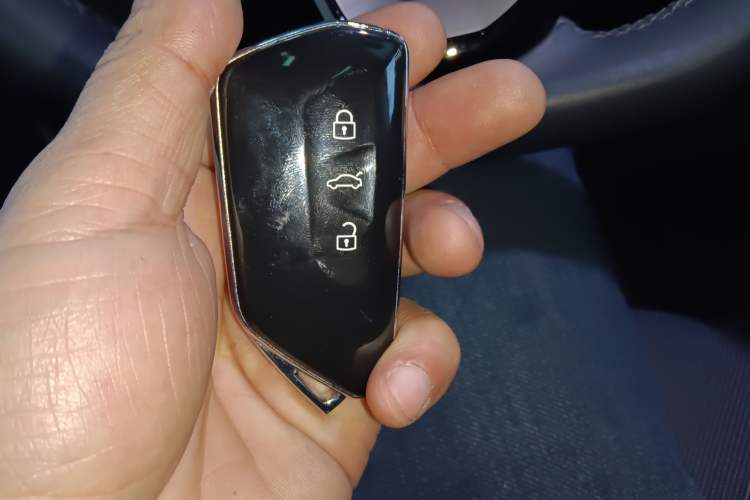 Used Volkswagen ID.UNYX 2024 Pro Long-Range Version Interior 1